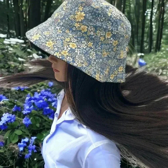 Boutique Two Tone Blue and Yellow Dainty Floral Print Reversible Bucket Hat OSFM - Picture 6 of 6